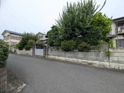 ゆとりの空間がお届けできそうな土地面積です。