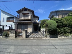 閑静な住宅地で、小さなお子様がいるご家族にも安心。