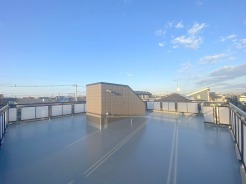見晴らしのよい屋上つき