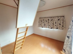 子供部屋には丁度良い洋室。サイズは6帖。