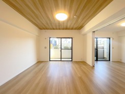 朝から日差しいっぱい、 早起きしたくなるLDK。