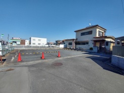 ご家族の思い出を育む、用途多彩な広々敷地、約53坪です。