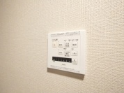 【浴室乾燥機操作パネル】