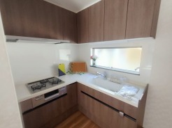 動線が短く、手早く作業できるL型キッチン。家事がスムーズに進みます。