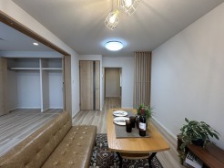 ご家族みんながゆったりくつろげる広々リビング。