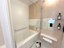 ユニットバスも新規交換。キレイなお風呂で疲れをリフレッシュ。