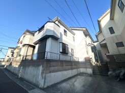 いつでもご案内いたします。駅徒歩10分以内の便利な立地、周辺環境充実している中古戸建が販売中です。是非、現地をご見学ください。