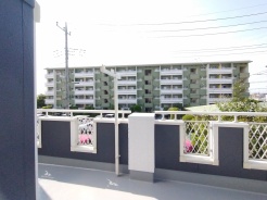 南向きバルコニーでお洗濯ものはいつもカラッと乾きます。