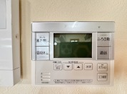 【給湯器操作パネル】