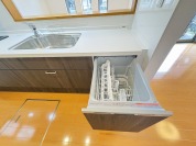 【食器洗浄乾燥機】