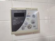 【給湯器操作パネル】