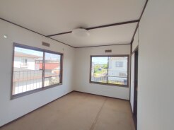 子供部屋には丁度良い洋室。サイズは6帖。
