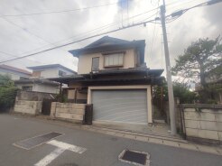 隣家とのゆとりにもこだわりを。広々敷地にご注目ください。