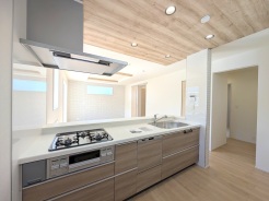 お料理を効率的に、楽しく。あったらいいなをかなえてくれるシステムキッチン。