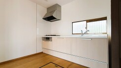 洗練された色使いが心地よい、無駄のないすっきりとした空間が暮らしにゆとりをもたらします。