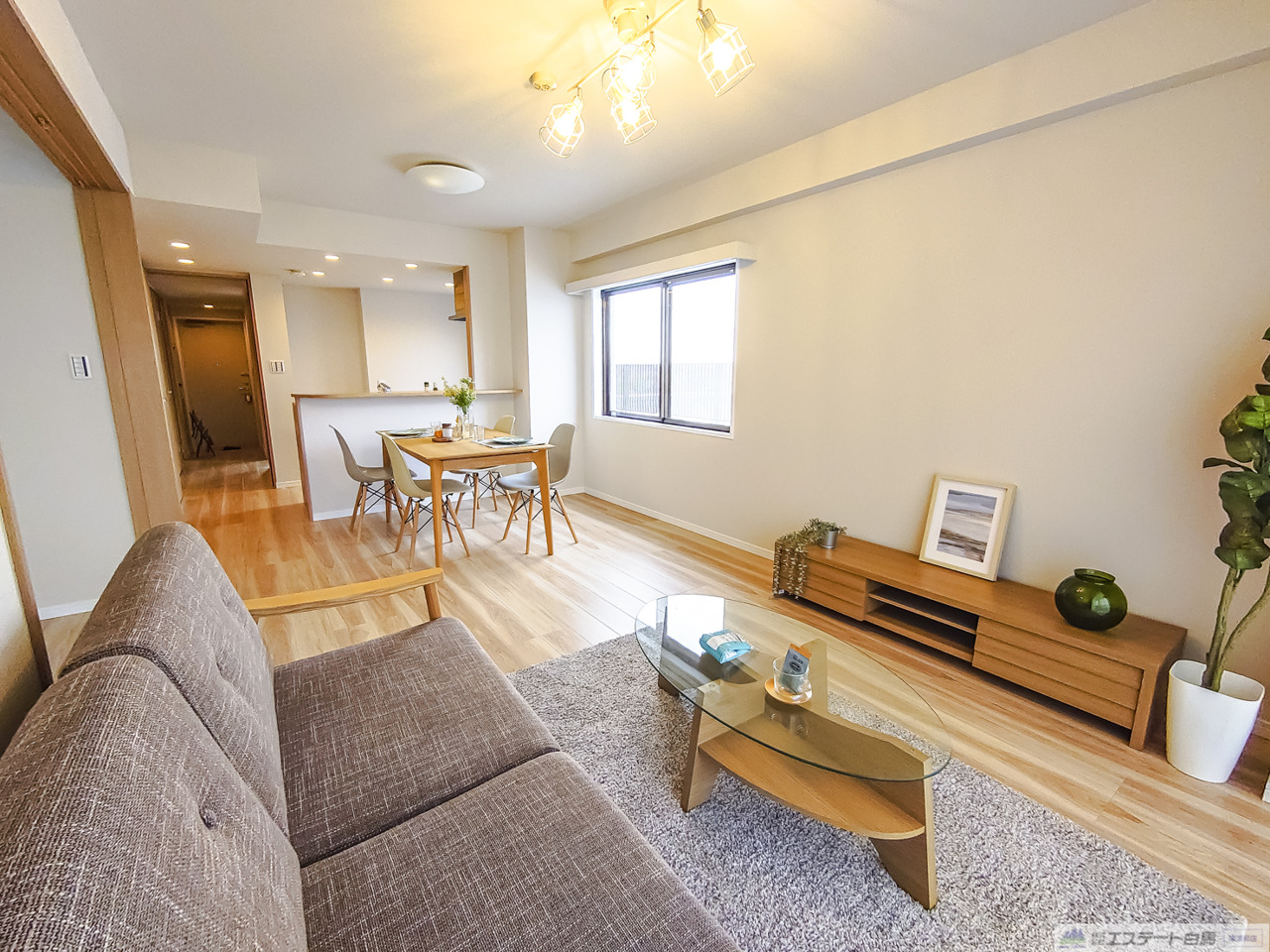 お家の中心となる大きな空間がご家族のコミュニケーションスペースになる筈です。
