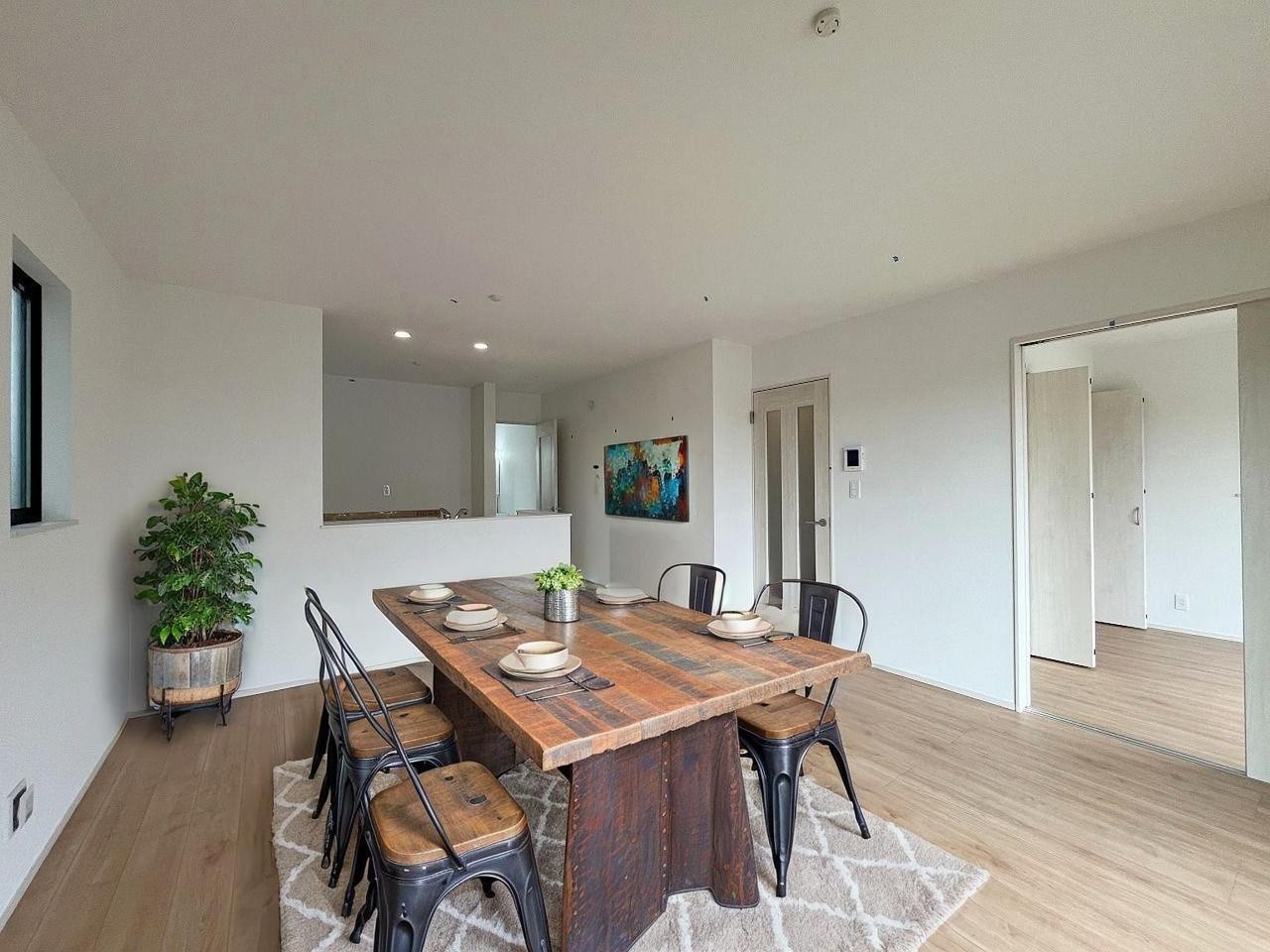 本画像はCGで作成しており、実際に現地に家具は置かれておりません。また、価格に家具は含まれておりません。