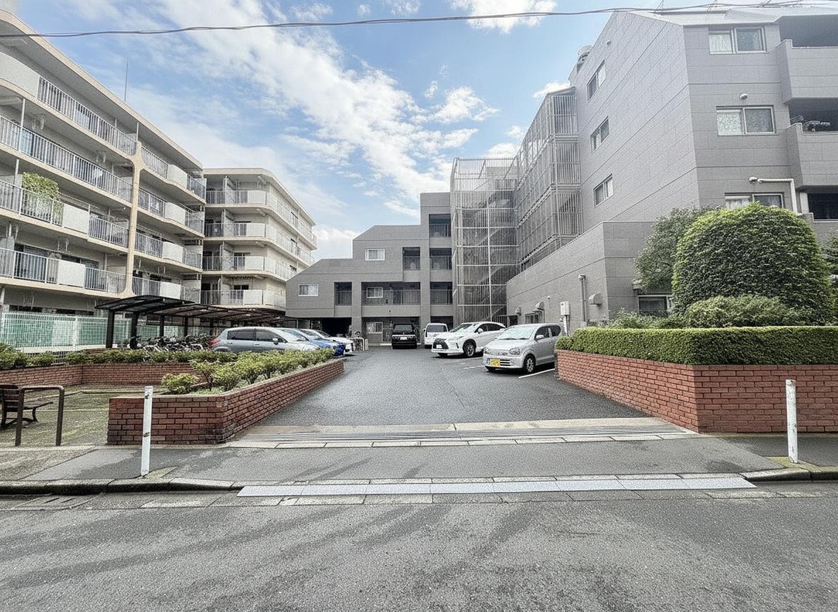 現地のご見学予約もスタートしました。最上階の角部屋5階です。