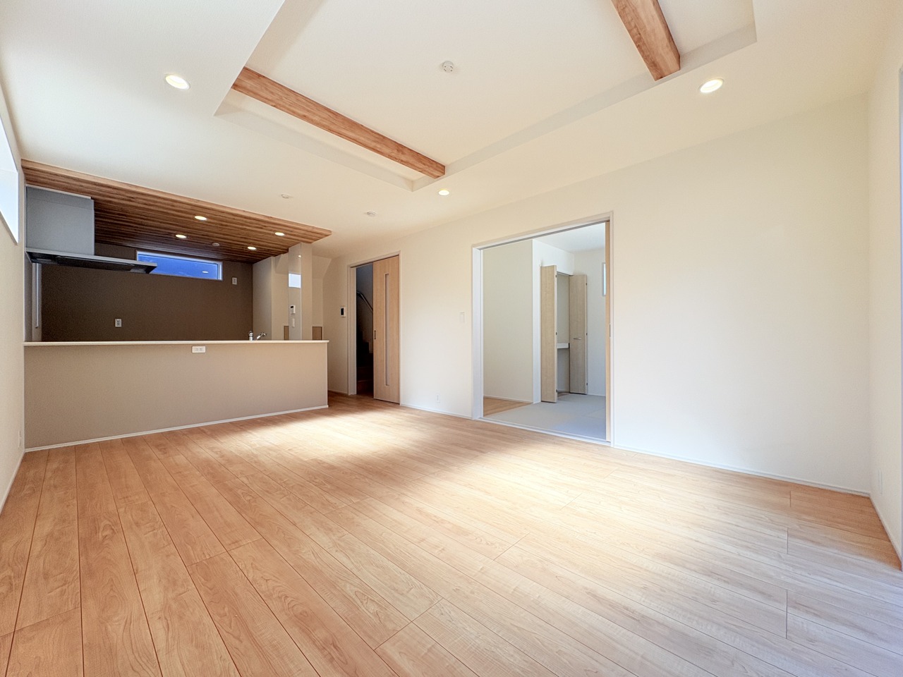 2号棟 家族が自然に集りそうな広さが魅力のLDK。