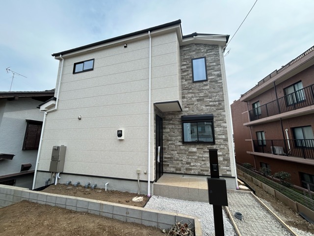 2号棟 五感で感じる、現地でしかわからない事も沢山ございます。周辺環境なども一緒にご案内いたしますのでお気軽にお問合せください。