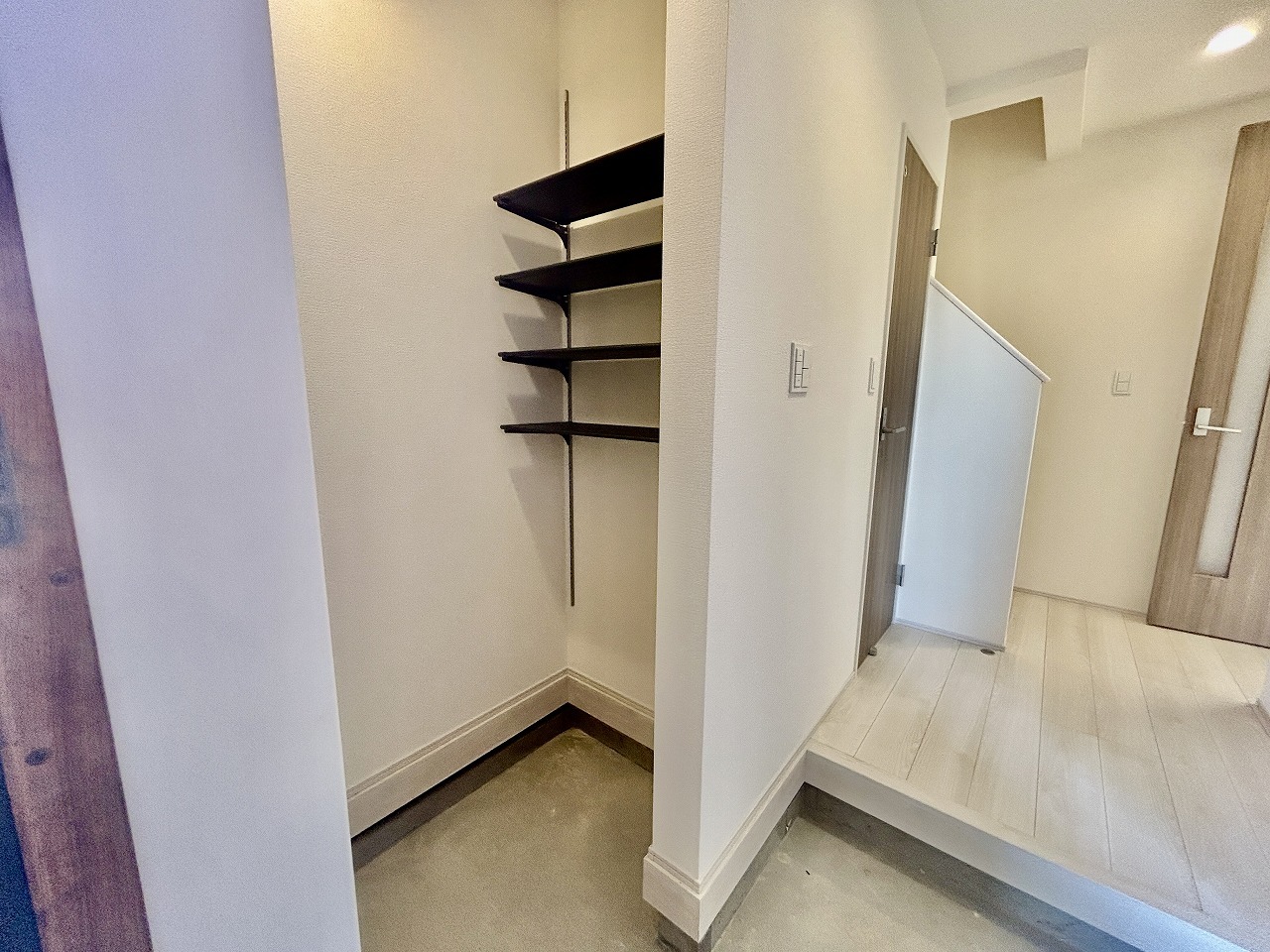 収納豊富な間取りで家の中がスッキリ片付きそうです。
