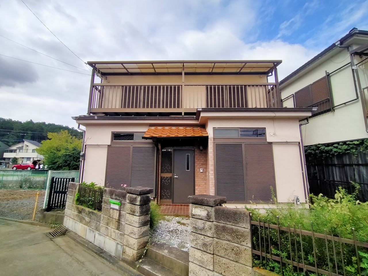 五感で感じる、現地でしかわからない事も沢山ございます。周辺環境なども一緒にご案内いたしますのでお気軽にお問合せください。