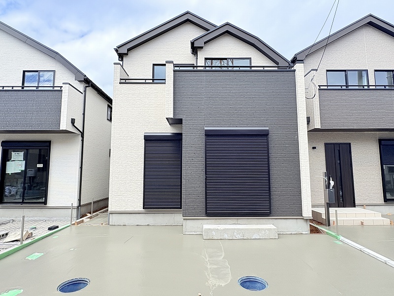 大袋駅徒歩10分の新築戸建分譲地です。ZEH水準の省エネ性能と耐震等級３を取得していて安心してお住まいになれます。