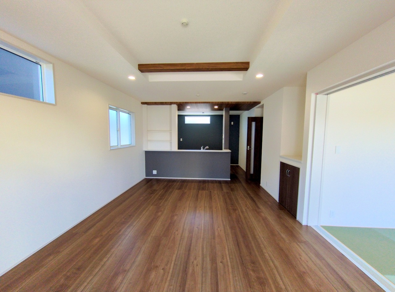 リビングは家具の配置も思いのまま。自由度が高い設計です。