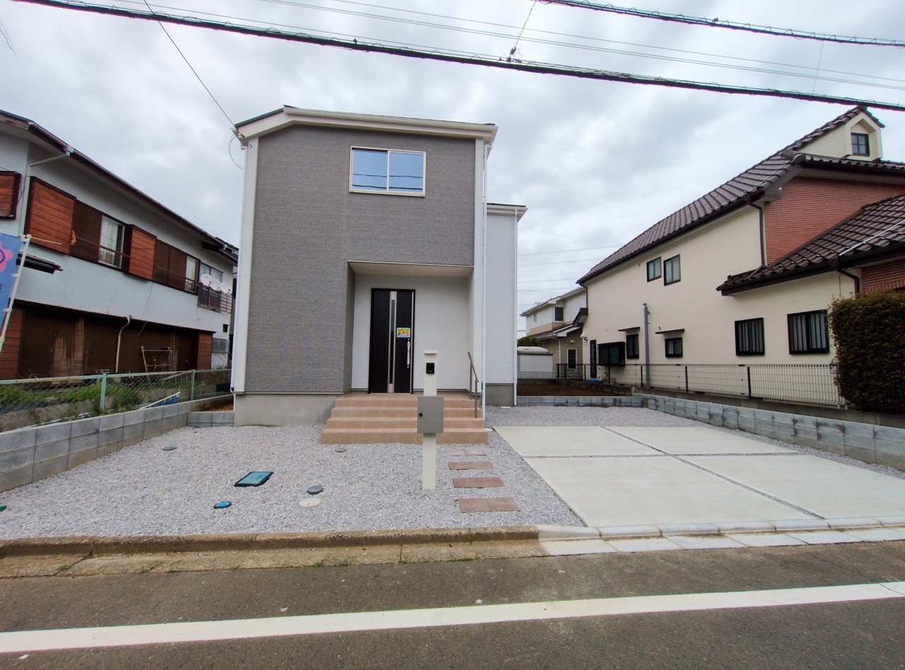 当分譲地はこちらの一棟のみの現場となります。ご覧になれますので、お気軽にお問い合わせください。