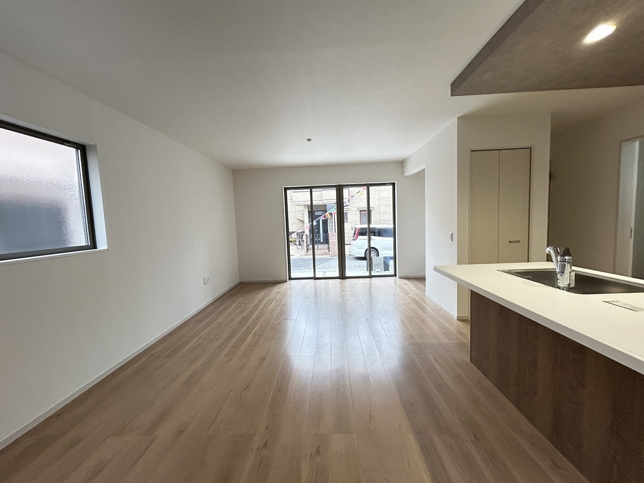 解放感あふれるリビングは、自然に光と風に恵まれます。